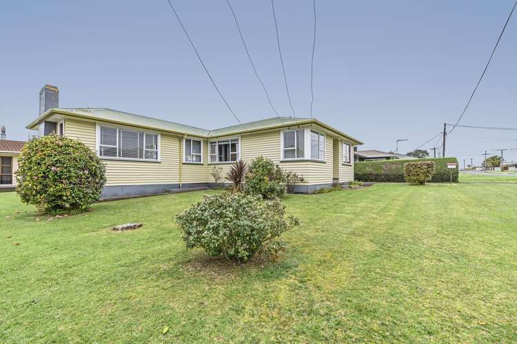 82 Strange Street Waitara_20