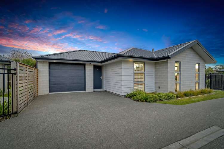 9/3 Nyoli Street Northcote_18