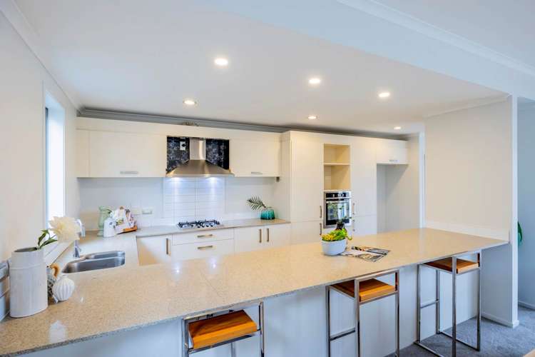 71 Fields Parade Oteha_7