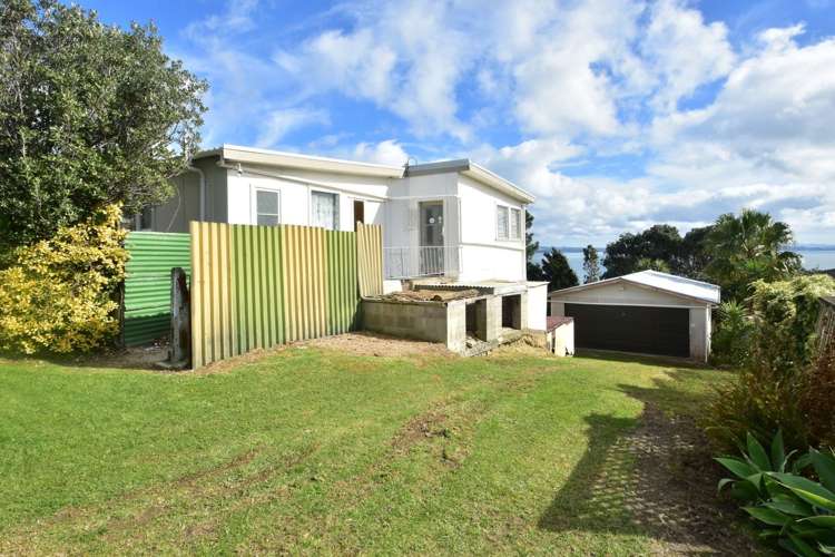 1440 Whangaparaoa Road Army Bay_2