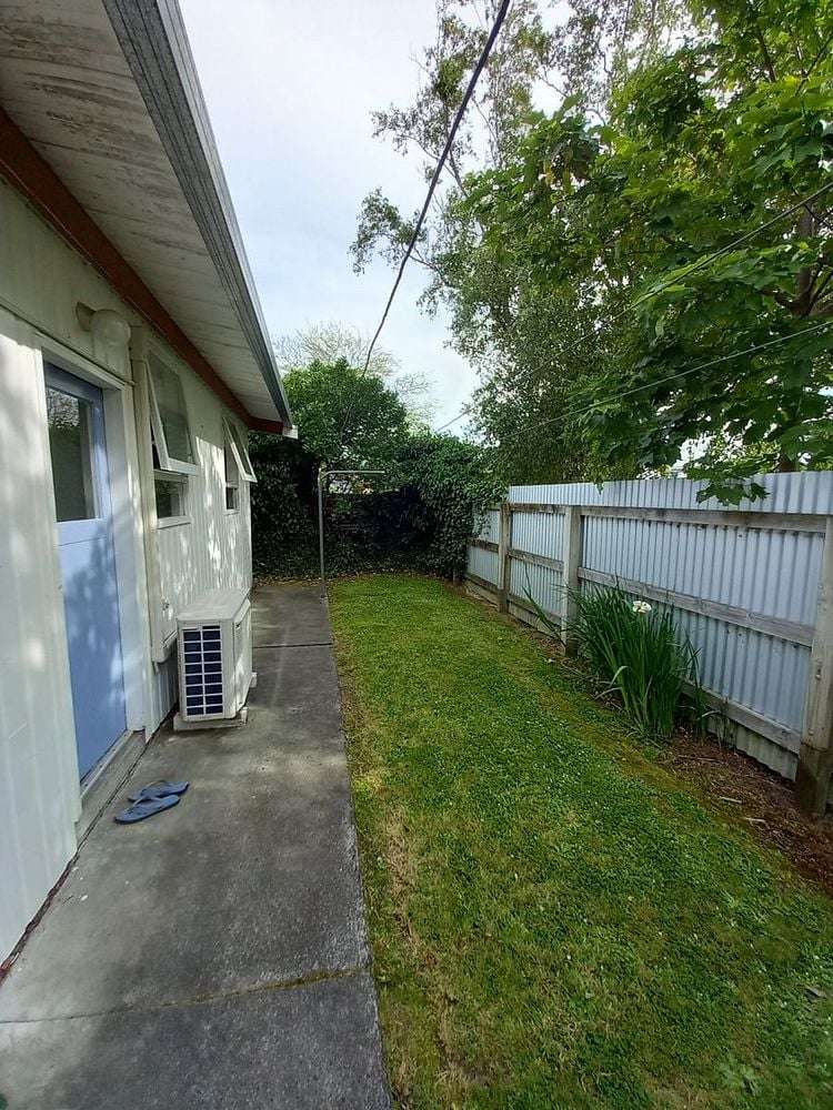 9 Clendon Court Roslyn_18