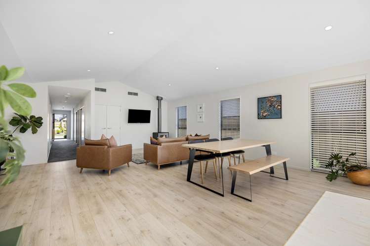 16 Crop Street Jacks Point_2