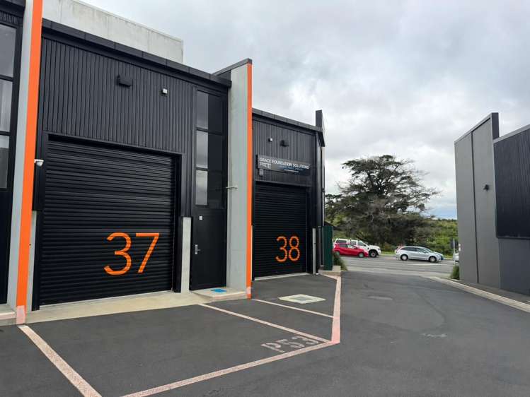 37/74 Westpoint Drive Hobsonville_1