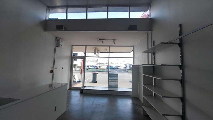 Shop 1,61 London Street Central Hamilton Central_3