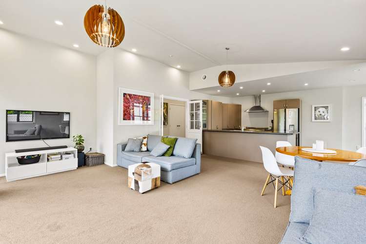 68 Victory Road Laingholm_10