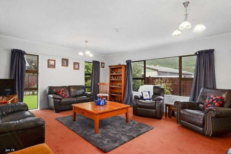 9 California Drive Totara Park_1