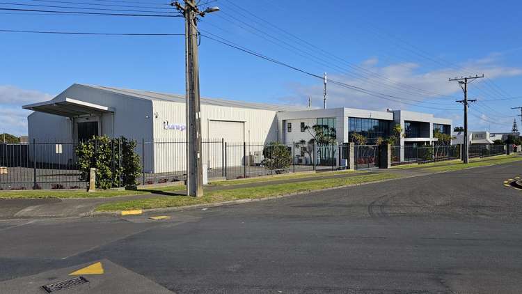 281-283 Heads Road Castlecliff_17