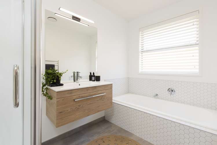 5 Waipana Street Hobsonville_7