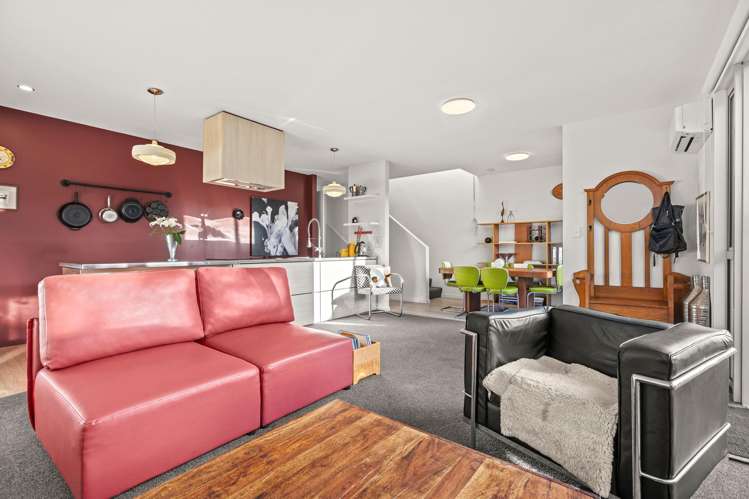 3/670 Ferry Road Woolston_1