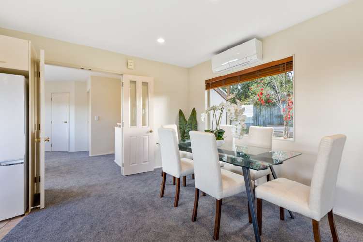 2/23 Wairau Road Forrest Hill_8