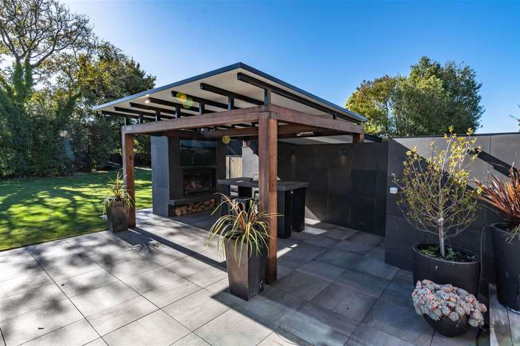 9 Walnut Avenue Strowan_43