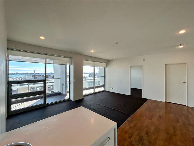 608/2 Beach Road Auckland Central_8