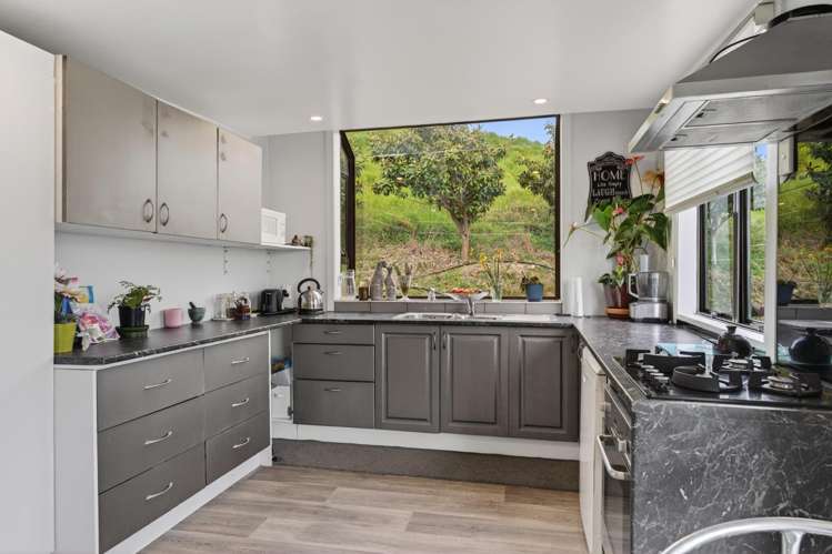 63 Porter Road Paparoa_5