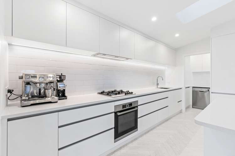 12 Capitol Road Matakatia_8