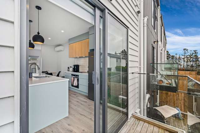 6/107 Hobsonville Road West Harbour_2