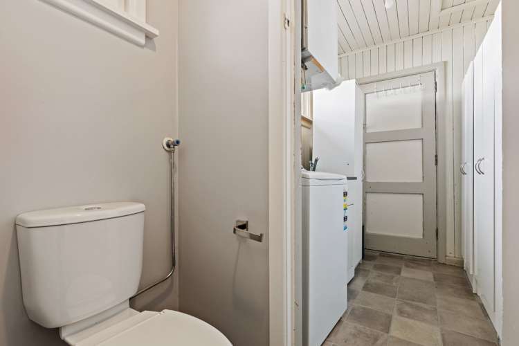 71 Hargood Street Woolston_13