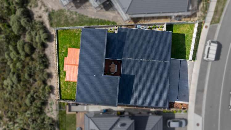 28 Queen Charlotte Drive Aotea_23