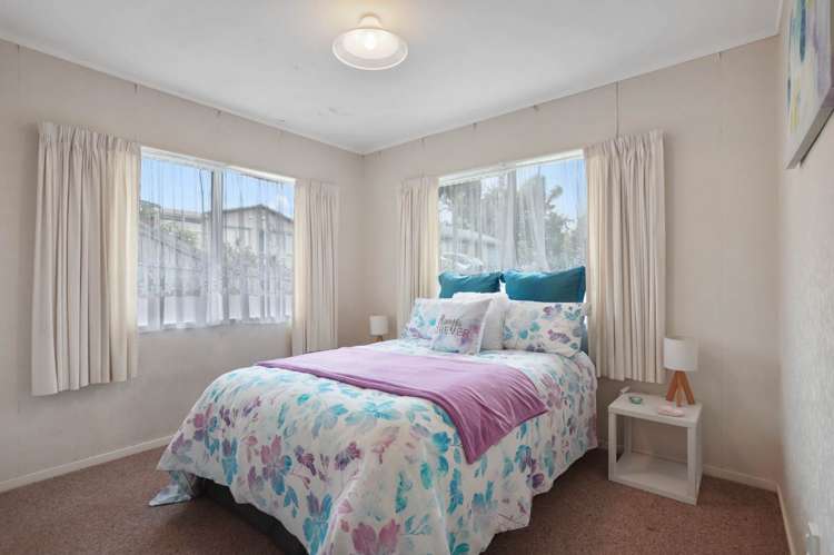 10 Evergreen Rise New Lynn_6