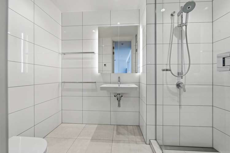 701/223B Green Lane West Epsom_13