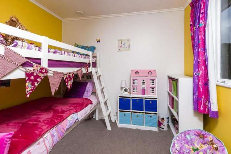 1/12 Selwyn Crescent Forrest Hill_13