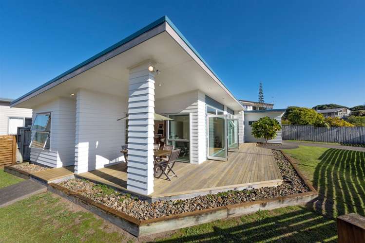 2 Oceanair Drive Pauanui_17