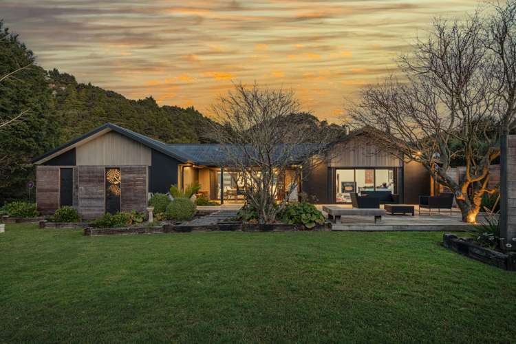 1939 The 309 Road Kaimarama_0