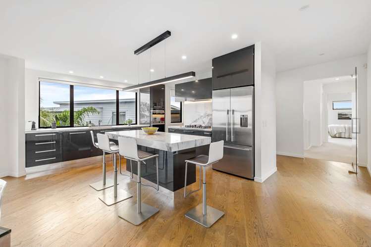 4c Beach Road Castor Bay_2