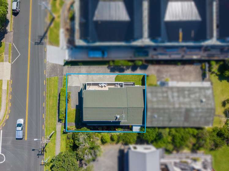 1/85 Deep Creek Road Waiake_24