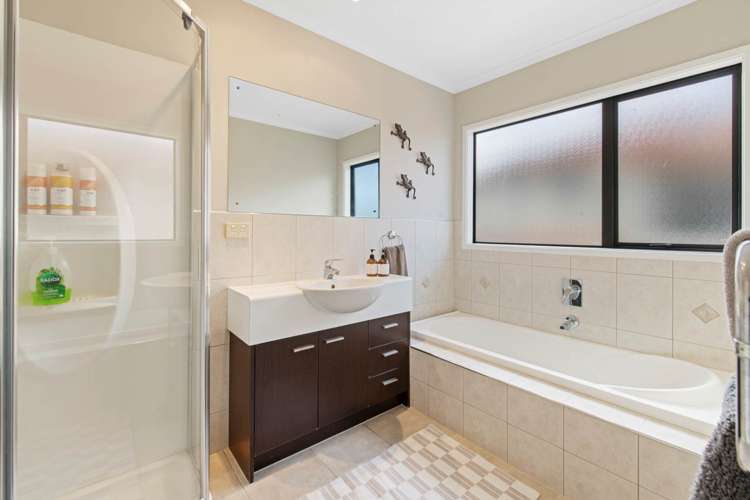 78 Cyril French Drive Flat Bush_10