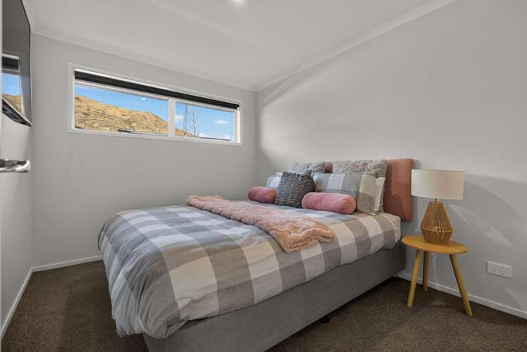 26 Woodstock Road Lower Shotover_16