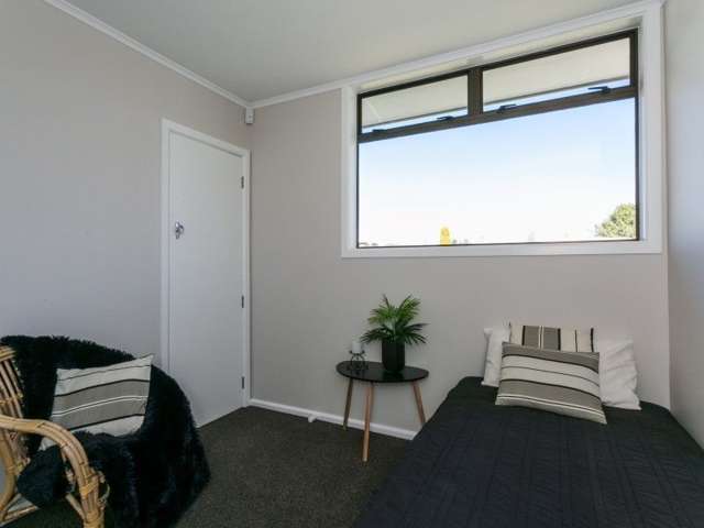 17 Harold Holt Avenue Onekawa_3