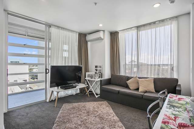 609/17 Amersham Way Manukau_1