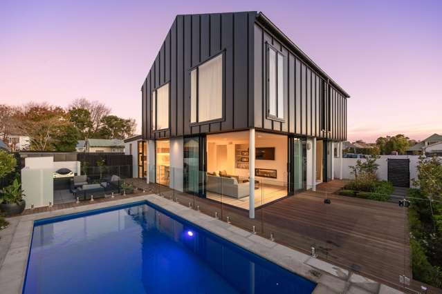 High-Spec Urban Style, A Must View!