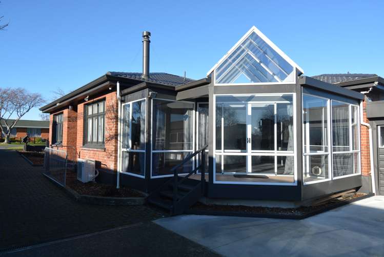 72 Antrim Street Windsor_23