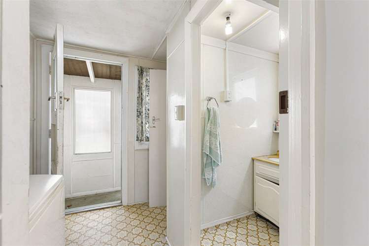 66a and b Peel Street Westport_6