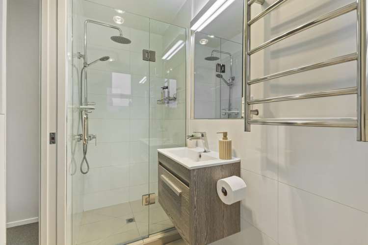 12 Aspiring Avenue Clover Park_15