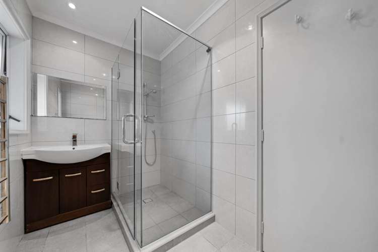 54 Edgewater Drive Pakuranga_12