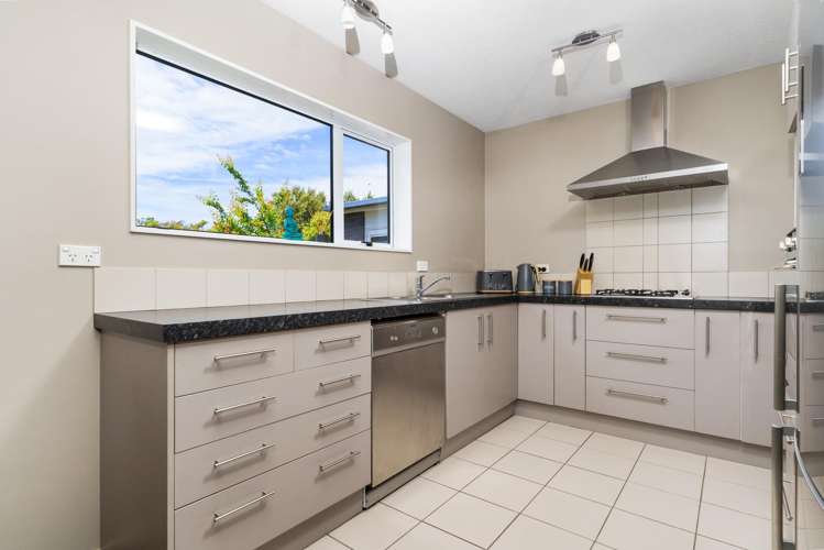 1 Azalea Close Templeton_3