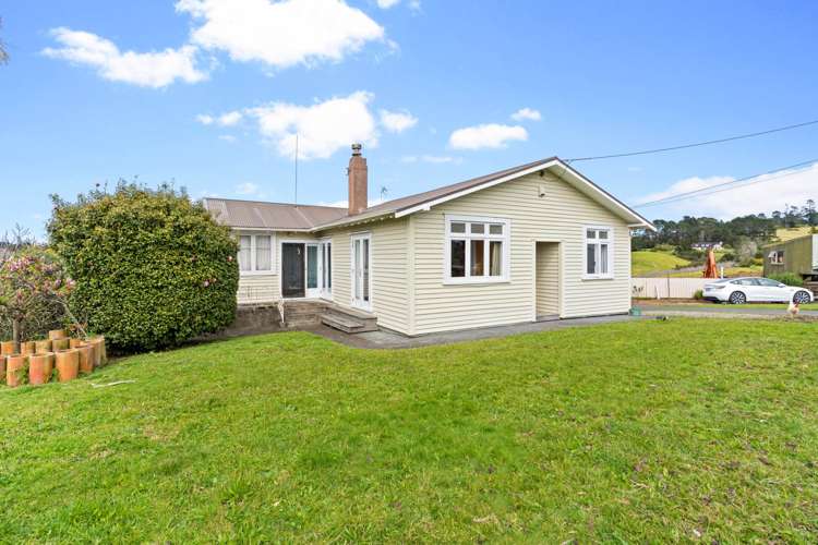 12-16 Holdens Road Henderson_12