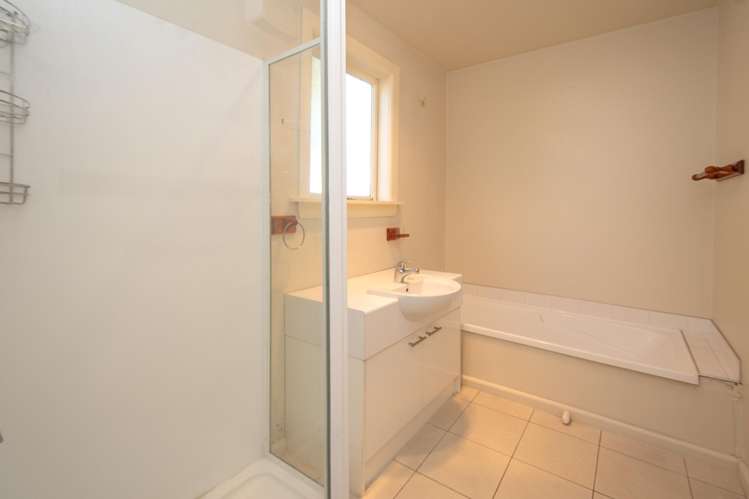 66 St Johns Street Woolston_8