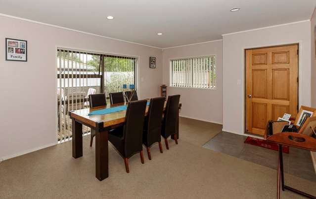 1/4 Rhinevale Close Henderson_3