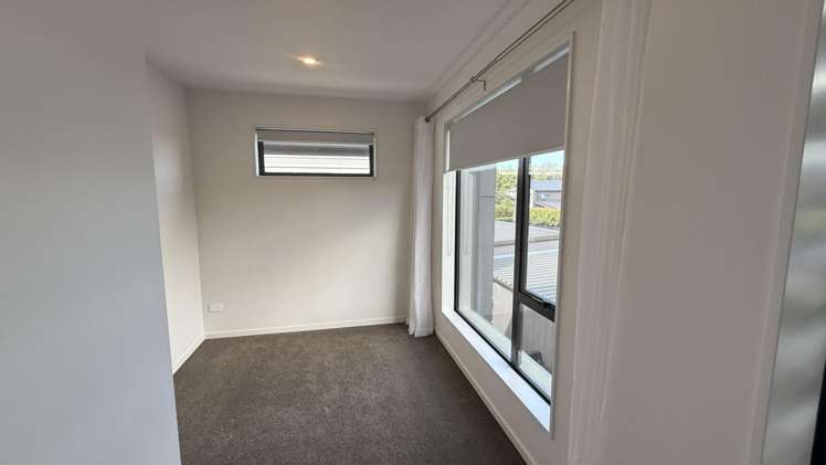 4/3 Walsh Road Milldale_17