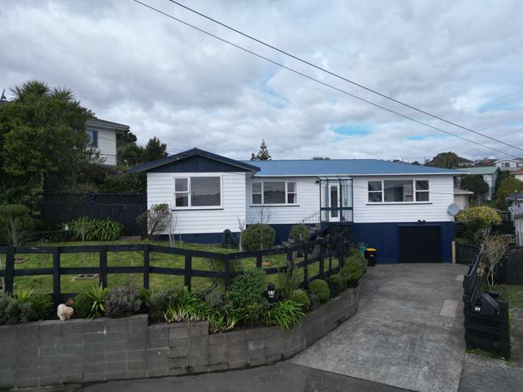 25 Brooker Grove_0