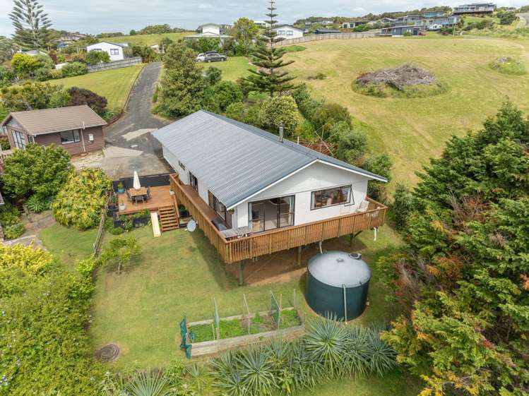 69 Stratford Dr Cable Bay_12