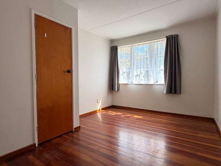 20 Ropata Avenue Pt England_7