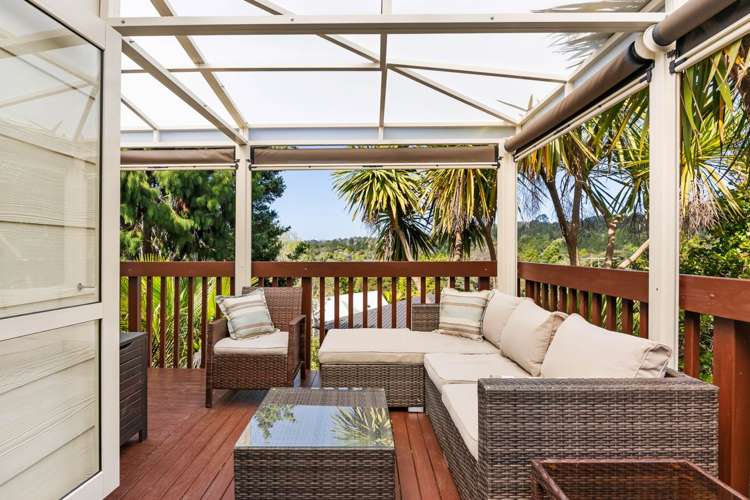 14 Longfellow Parade Glen Eden_29