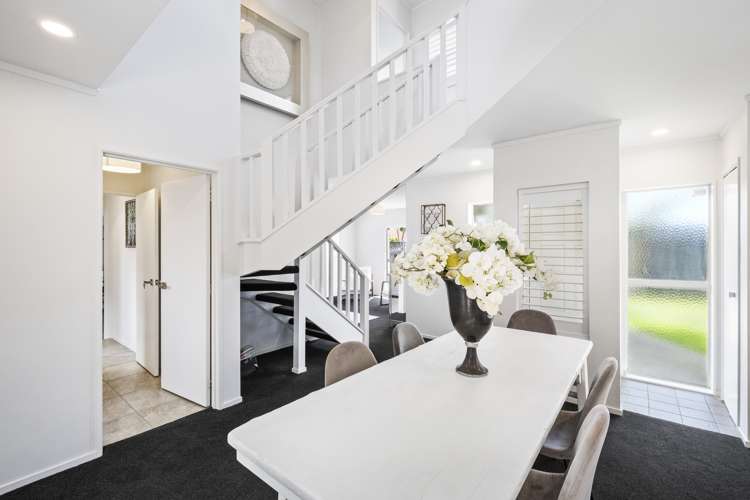 2/39 Simmental Crescent Somerville_9