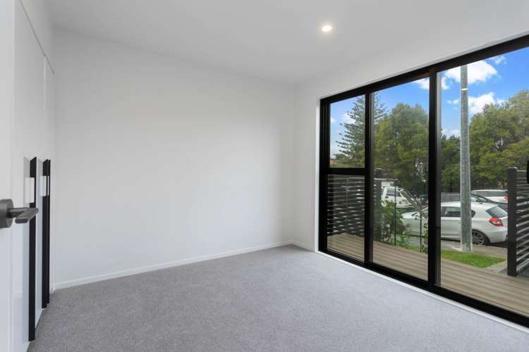 13/32 Karori Crescent Orakei_6