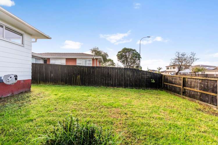 169 Mahia Road Wattle Downs_19