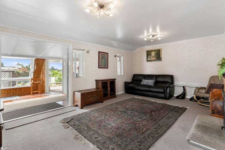 78 Mcrobbie Road Kingseat_6